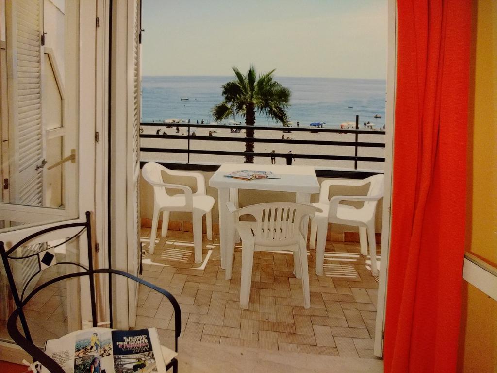 Polifemo Apartamento Letoianni Exterior foto